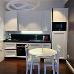 Schillerplatz Apartment